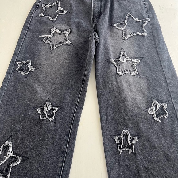 Hot Topic Womans‎ Black Frayed Star Patch Wide Leg Denim Pants Size Large Goth - Picture 4 of 7